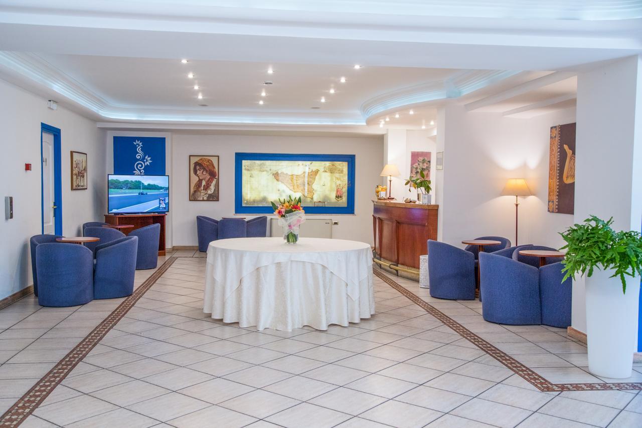 Assinos Palace Hotel Джардіні-Наксос Екстер'єр фото